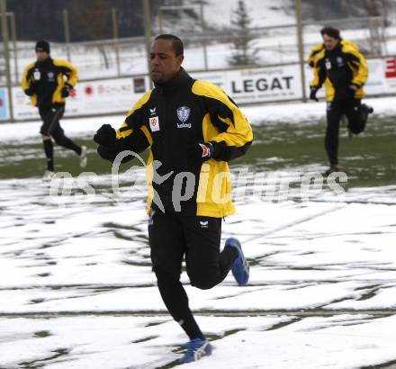 Fussball. Bundesliga. SK Austria Kaernten Trainingsauftakt. Alexandre Chiquinho Da Silva.  Moosburg, am 5.1.2009
Foto: Kuess

---
pressefotos, pressefotografie, kuess, qs, qspictures, sport, bild, bilder, bilddatenbank