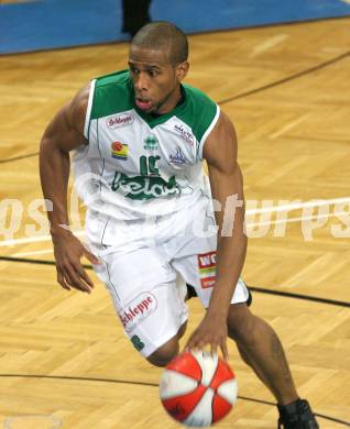 Basketball. Bundesliga. Kelag Woerthersee Piraten gegen BSC Raiffeisen Fuerstenfeld Panthers. Tim Burnette (Piraten). Klagenfurt, 4.1.2009
Foto: Kuess

---
pressefotos, pressefotografie, kuess, qs, qspictures, sport, bild, bilder, bilddatenbank