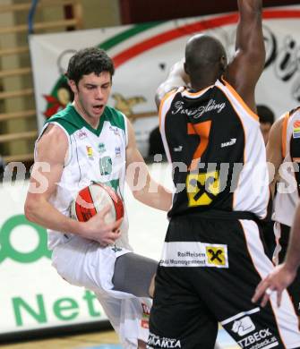 Basketball. Bundesliga. Kelag Woerthersee Piraten gegen BSC Raiffeisen Fuerstenfeld Panthers. Erik Rhinehart (Fuerstenfeld). Klagenfurt, 4.1.2009
Foto: Kuess

---
pressefotos, pressefotografie, kuess, qs, qspictures, sport, bild, bilder, bilddatenbank