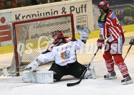 EBEL. Eishockey Bundesliga. KAC gegen HK Acroni Jesenice. SCHULLER David (KAC), HOCEVAR Andrej (Jesenice). Klagenfurt, am 6.1.2009.
Foto: Kuess 

---
pressefotos, pressefotografie, kuess, qs, qspictures, sport, bild, bilder, bilddatenbank