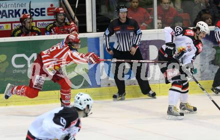 EBEL. Eishockey Bundesliga. KAC gegen HK Acroni Jesenice. SCHULLER David (KAC), POLONCIC Gregor (Jesenice). Klagenfurt, am 6.1.2009.
Foto: Kuess 

---
pressefotos, pressefotografie, kuess, qs, qspictures, sport, bild, bilder, bilddatenbank