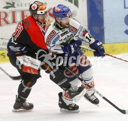 EBEL. Eishockey Bundesliga. EC Pasut VSV gegen HC TWK INNSBRUCK, DIE HAIE. Justin Mapletoft,  (VSV), Maximilian Steinacher (Innsbruck). Villach, am 9.1.2009.
Foto: Kuess 


---
pressefotos, pressefotografie, kuess, qs, qspictures, sport, bild, bilder, bilddatenbank