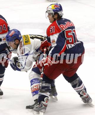 EBEL. Eishockey Bundesliga. EC Pasut VSV gegen EC Red Bull Salzburg. Dan Cavanaugh, (VSV), Matthias Trattnig  (Salzburg). Villach, am 11.1.2009.
Foto: Kuess 


---
pressefotos, pressefotografie, kuess, qs, qspictures, sport, bild, bilder, bilddatenbank