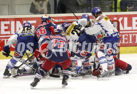 EBEL. Eishockey Bundesliga. EC Pasut VSV gegen EC Red Bull Salzburg. Getuemmel vor dem VSV Tor. Villach, am 11.1.2009.
Foto: Kuess 


---
pressefotos, pressefotografie, kuess, qs, qspictures, sport, bild, bilder, bilddatenbank