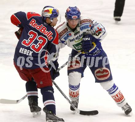 EBEL. Eishockey Bundesliga. EC Pasut VSV gegen EC Red Bull Salzburg. Benjamin Petrik, (VSV),  Jeremy Rebek (Salzburg). Villach, am 11.1.2009.
Foto: Kuess 


---
pressefotos, pressefotografie, kuess, qs, qspictures, sport, bild, bilder, bilddatenbank