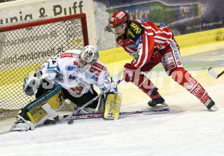 EBEL. Eishockey Bundesliga. EC KAC gegen EHC Liwest Black Wings Linz.  Gregor Hager (KAC),  Alex  Westlund (Linz). Klagenfurt, am 13.1.2009.
Foto: Nadja Kuess

---
pressefotos, pressefotografie, kuess, qs, qspictures, sport, bild, bilder, bilddatenbank