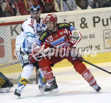 EBEL. Eishockey Bundesliga. EC KAC gegen EHC Liwest Black Wings Linz.  Mike Craig (KAC),  Petri Liimatainen (Linz). Klagenfurt, am 13.1.2009.
Foto: Kuess 

---
pressefotos, pressefotografie, kuess, qs, qspictures, sport, bild, bilder, bilddatenbank