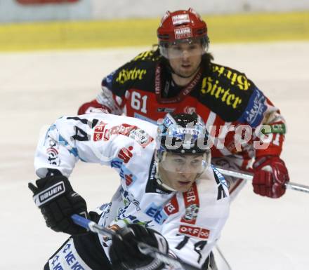 EBEL. Eishockey Bundesliga. EC KAC gegen EHC Liwest Black Wings Linz.  Christoph Harand (KAC),  Daniel Oberkofler (Linz). Klagenfurt, am 13.1.2009.
Foto: Kuess 

---
pressefotos, pressefotografie, kuess, qs, qspictures, sport, bild, bilder, bilddatenbank