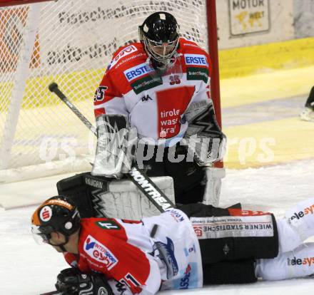 EBEL. Eishockey Bundesliga. KAC gegen HC TWK Innsbruck. LAKOS Philippe, BACHER Markus (Innsbruck). Klagenfurt, am 16.1.2009.
Foto: Kuess 

---
pressefotos, pressefotografie, kuess, qs, qspictures, sport, bild, bilder, bilddatenbank