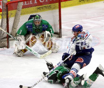 EBEL. Eishockey Bundesliga. EC Pasut VSV gegen HDD TILIA Olimpija Ljubljana.  CAVANAUGH Dan (VSV), KUZNIK Greg, SILA Ales (Ljubljana). Villach, am 20.1.2009.
Foto: Kuess 


---
pressefotos, pressefotografie, kuess, qs, qspictures, sport, bild, bilder, bilddatenbank