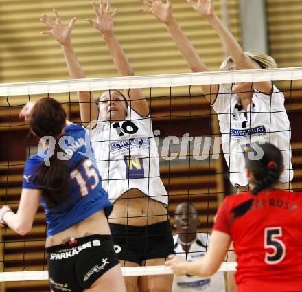 Volleyball. MEVZA. Sparkasse Wildcats gegen SVS Post. Eliska MICHNOVA, Kristyna PASTULOVA (Post). Klagenfurt, 17.1.2009.
Foto: Kuess

---
pressefotos, pressefotografie, kuess, qs, qspictures, sport, bild, bilder, bilddatenbank