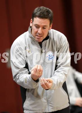 Volleyball. MEVZA. Sparkasse Wildcats gegen SVS Post. Trainer, Helmut Voggenberger (Wildcats). Klagenfurt, 17.1.2009.
Foto: Kuess

---
pressefotos, pressefotografie, kuess, qs, qspictures, sport, bild, bilder, bilddatenbank