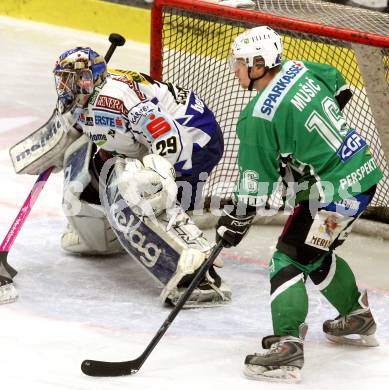 EBEL. Eishockey Bundesliga. EC Pasut VSV gegen HDD TILIA Olimpija Ljubljana.  STARKBAUM  Bernhard  (VSV), MUSIC Ales (Ljubljana). Villach, am 20.1.2009.
Foto: Kuess 


---
pressefotos, pressefotografie, kuess, qs, qspictures, sport, bild, bilder, bilddatenbank