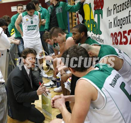 Basketball. Bundesliga. Woerthersee Piraten gegen UBSC Graz. Trainer Mathias Jan Fischer(Piraten). Klagenfurt, 22. 1. 2009.
Foto: Kuess 

---
pressefotos, pressefotografie, kuess, qs, qspictures, sport, bild, bilder, bilddatenbank