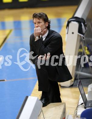 Basketball. Bundesliga. Woerthersee Piraten gegen UBSC Graz. Trainer Mathias  Jan Fischer (Piraten). Klagenfurt, 22. 1. 2009.
Foto: Kuess 

---
pressefotos, pressefotografie, kuess, qs, qspictures, sport, bild, bilder, bilddatenbank