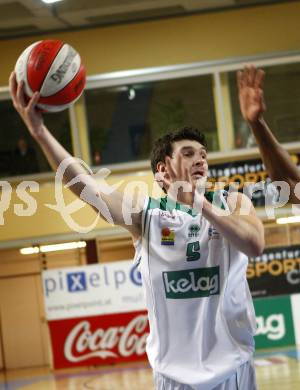 Basketball. Bundesliga. Woerthersee Piraten gegen UBSC Graz. Selmir Husanovic (Piraten). Klagenfurt, 22. 1. 2009.
Foto: Kuess 

---
pressefotos, pressefotografie, kuess, qs, qspictures, sport, bild, bilder, bilddatenbank