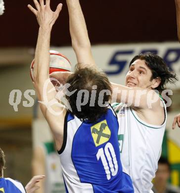 Basketball. Bundesliga. Woerthersee Piraten gegen UBSC Graz. Andreas Kuttnig (Piraten). Klagenfurt, 22. 1. 2009.
Foto: Kuess 

---
pressefotos, pressefotografie, kuess, qs, qspictures, sport, bild, bilder, bilddatenbank