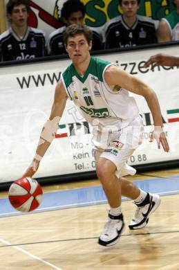 Basketball. Bundesliga. Woerthersee Piraten gegen UBSC Graz. Jack Leasure (Piraten). Klagenfurt, 22. 1. 2009.
Foto: Kuess 

---
pressefotos, pressefotografie, kuess, qs, qspictures, sport, bild, bilder, bilddatenbank