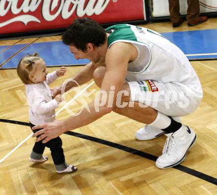 Basketball. Bundesliga. Woerthersee Piraten gegen UBSC Graz. Selmir Husanovic (Piraten). Klagenfurt, 22. 1. 2009.
Foto: Kuess 

---
pressefotos, pressefotografie, kuess, qs, qspictures, sport, bild, bilder, bilddatenbank