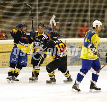 Eishockey CHL. 1. EHC Althofen gegen EC SV Spittal/Drau. Torjubel (Spittal). Althofen, am 24.1.2009.
Foto: Kuess
---
pressefotos, pressefotografie, kuess, qs, qspictures, sport, bild, bilder, bilddatenbank