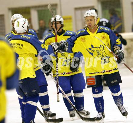 Eishockey CHL. 1. EHC Althofen gegen EC SV Spittal/Drau. Torjubel (Althofen). Althofen, am 24.1.2009.
Foto: Kuess
---
pressefotos, pressefotografie, kuess, qs, qspictures, sport, bild, bilder, bilddatenbank