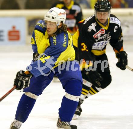 Eishockey CHL. 1. EHC Althofen gegen EC SV Spittal/Drau. Daniel Leiner (Althofen), Peter Rossbacher  (Spittal). Althofen, am 24.1.2009.
Foto: Kuess
---
pressefotos, pressefotografie, kuess, qs, qspictures, sport, bild, bilder, bilddatenbank