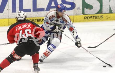 EBEL. Eishockey Bundesliga. EC Pasut VSV gegen HK Acroni Jesenice.  Thomas Raffl, (VSV), Gregor Poloncic (Jesenice). Villach, am 27.1.2009.
Foto: Kuess 


---
pressefotos, pressefotografie, kuess, qs, qspictures, sport, bild, bilder, bilddatenbank