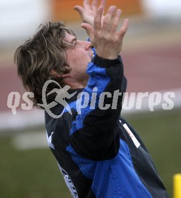 Fussball Trainingslager Austria Kaernten. Trainer Frenkie Schinkels. Lignano, am 26.1.2009.
Foto: Kuess
---
pressefotos, pressefotografie, kuess, qs, qspictures, sport, bild, bilder, bilddatenbank