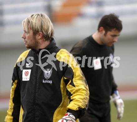 Fussball Trainingslager Austria Kaernten. Andreas Schranz, Heinz Weber. Lignano, am 26.1.2009.
Foto: Kuess
---
pressefotos, pressefotografie, kuess, qs, qspictures, sport, bild, bilder, bilddatenbank