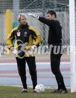 Fussball Trainingslager Austria Kaernten. Andreas Schranz, Heinz Weber. Lignano, am 26.1.2009.
Foto: Kuess
---
pressefotos, pressefotografie, kuess, qs, qspictures, sport, bild, bilder, bilddatenbank