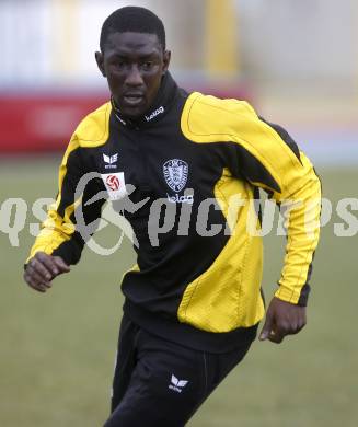 Fussball Trainingslager Austria Kaernten. Modou Jagne. Lignano, am 26.1.2009.
Foto: Kuess
---
pressefotos, pressefotografie, kuess, qs, qspictures, sport, bild, bilder, bilddatenbank