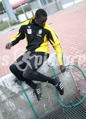 Fussball Trainingslager Austria Kaernten. Modou Jagne. Lignano, am 26.1.2009.
Foto: Kuess
---
pressefotos, pressefotografie, kuess, qs, qspictures, sport, bild, bilder, bilddatenbank