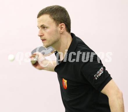 Tischtennisclub Landskron. Kaerntner Liga. Markus Straub. Landskron, am 30.1.2009.
Foto: Kuess
---
pressefotos, pressefotografie, kuess, qs, qspictures, sport, bild, bilder, bilddatenbank