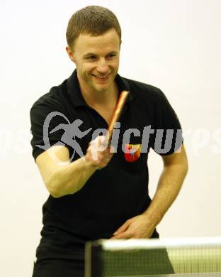 Tischtennisclub Landskron. Kaerntner Liga. Markus Straub. Landskron, am 30.1.2009.
Foto: Kuess
---
pressefotos, pressefotografie, kuess, qs, qspictures, sport, bild, bilder, bilddatenbank