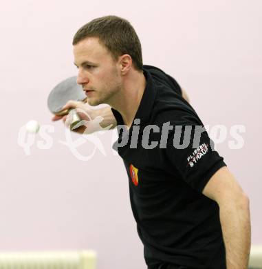 Tischtennisclub Landskron. Kaerntner Liga. Markus Straub. Landskron, am 30.1.2009.
Foto: Kuess
---
pressefotos, pressefotografie, kuess, qs, qspictures, sport, bild, bilder, bilddatenbank