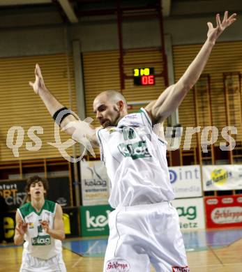 Basketball Bundesliga. Woerthersee Piraten gegen Klosterneuburg. Joachim Buggelsheim (Piraten). Klagenfurt, am 1.2.2009.
Foto: Kuess 

---
pressefotos, pressefotografie, kuess, qs, qspictures, sport, bild, bilder, bilddatenbank