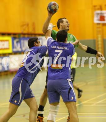 Handball Bundesliga. SC Ferlach gegen HCK 59.  Christian Koschu (Ferlach), Patrick Jochum (HCK). Ferlach, 31.1.2009
Foto:  Kuess

---
pressefotos, pressefotografie, kuess, qs, qspictures, sport, bild, bilder, bilddatenbank