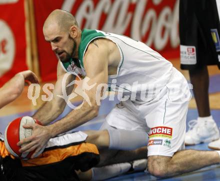 Basketball Bundesliga. Woerthersee Piraten gegen Klosterneuburg. Joachim Buggelsheim (Piraten). Klagenfurt, am 1.2.2009.
Foto: Kuess 

---
pressefotos, pressefotografie, kuess, qs, qspictures, sport, bild, bilder, bilddatenbank