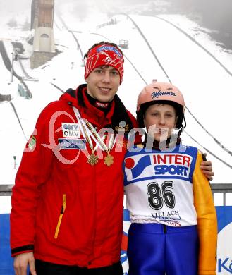 Schi nordisch. Schispringen. Juniorenweltmeister Lukas Mueller (AUT) mit Bruder Alexander. Villach, am 8.2.2009.
Foto: Kuess
---
pressefotos, pressefotografie, kuess, qs, qspictures, sport, bild, bilder, bilddatenbank