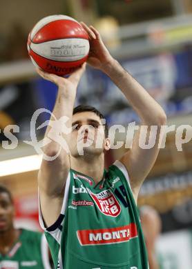 Basketball Bundesliga. Woerthersee Piraten gegen Kapfenberg Bulls. Branimir Josipovic (Kapfenberg). Klagenfurt, 12.2.2009
Foto: Kuess 

---
pressefotos, pressefotografie, kuess, qs, qspictures, sport, bild, bilder, bilddatenbank