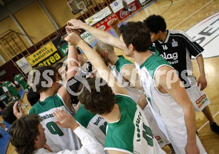 Basketball Bundesliga. Woerthersee Piraten gegen Kapfenberg Bulls. Jubel (Piraten). Klagenfurt, 12.2.2009
Foto: Kuess 

---
pressefotos, pressefotografie, kuess, qs, qspictures, sport, bild, bilder, bilddatenbank