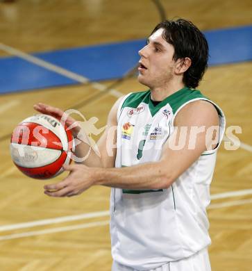 Basketball Bundesliga. Woerthersee Piraten gegen Kapfenberg Bulls. Andreas Kuttnig (Piraten). Klagenfurt, 12.2.2009
Foto: Kuess 

---
pressefotos, pressefotografie, kuess, qs, qspictures, sport, bild, bilder, bilddatenbank