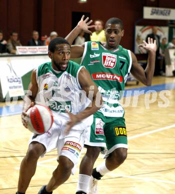 Basketball Bundesliga. Woerthersee Piraten gegen Kapfenberg Bulls. Timothy Burnette (Piraten), Jeremy Fears (Kapfenberg). Klagenfurt, 12.2.2009
Foto: Kuess 

---
pressefotos, pressefotografie, kuess, qs, qspictures, sport, bild, bilder, bilddatenbank