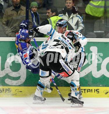 EBEL. Eishockey Bundesliga. EC Pasut VSV gegen EHC LIWEST Linz.  KASPITZ Roland (VSV), LEAHY Patrick (Linz). Villach, am 17.2.2009.
Foto: Kuess 


---
pressefotos, pressefotografie, kuess, qs, qspictures, sport, bild, bilder, bilddatenbank