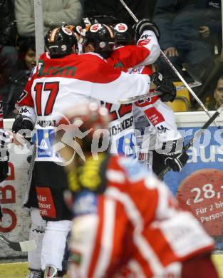 EBEL. Eishockey Bundesliga. KAC gegen HC TWK Innsbruck, Die Haie.  Torjubel Innsbruck. Klagenfurt, am 17.2.2009.
Foto: Kuess 

---
pressefotos, pressefotografie, kuess, qs, qspictures, sport, bild, bilder, bilddatenbank