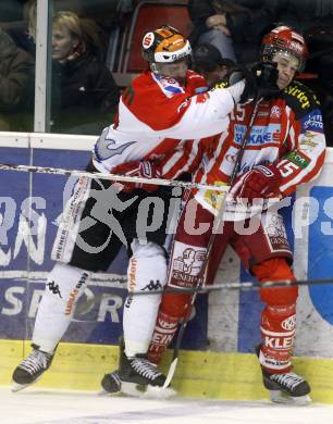 EBEL. Eishockey Bundesliga. KAC gegen HC TWK Innsbruck, Die Haie.   Paul Schellander, (KAC),  Alan Letang (Innsbruck). Klagenfurt, am 17.2.2009.
Foto: Kuess 

---
pressefotos, pressefotografie, kuess, qs, qspictures, sport, bild, bilder, bilddatenbank