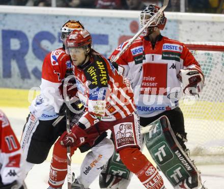 EBEL. Eishockey Bundesliga. KAC gegen HC TWK Innsbruck, Die Haie.  Christoph Brandner, (KAC),   Patrik Vogl, Seamus Kotyk (Innsbruck). Klagenfurt, am 17.2.2009.
Foto: Kuess 

---
pressefotos, pressefotografie, kuess, qs, qspictures, sport, bild, bilder, bilddatenbank