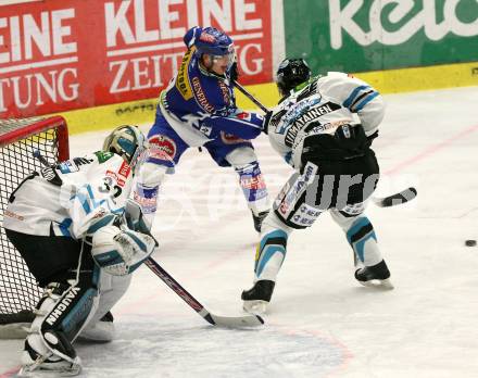 EBEL. Eishockey Bundesliga. EC Pasut VSV gegen EHC LIWEST Linz.  TSCHERNUTTER Juergen (VSV), WESTLUND  Alex, LIIMATAINEN Petri  (Linz). Villach, am 17.2.2009.
Foto: Kuess 


---
pressefotos, pressefotografie, kuess, qs, qspictures, sport, bild, bilder, bilddatenbank