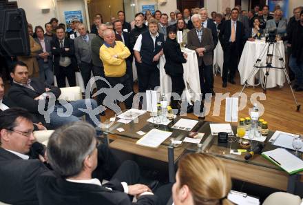 Sportland Kaernten Sportgespraeche.Peter Kaiser, Birgit Morelli, Norbert Darabos. Klagenfurt, am 19.2.2009.
Foto: Kuess
---
pressefotos, pressefotografie, kuess, qs, qspictures, sport, bild, bilder, bilddatenbank