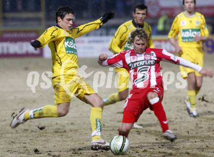 Fussball. Tipp3-Bundesliga. SK Austria Kelag Kaernten  gegen KSV Superfund. Zlatko Junuzovic, (Austria Kaernten), Markus Felfernig (KSV). Kapfenberg, 21.2.2009. 
Foto: Kuess

---
pressefotos, pressefotografie, kuess, qs, qspictures, sport, bild, bilder, bilddatenbank